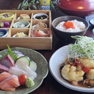 8月：淡路鶏のチキン南蛮 月替わり夜御膳（ご飯・お味噌汁おかわり自由）