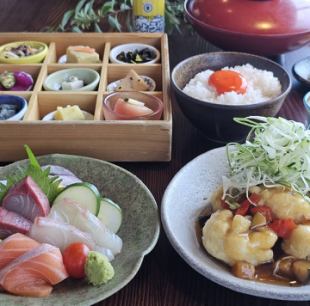 8月：淡路鶏のチキン南蛮 月替わり夜御膳（ご飯・お味噌汁おかわり自由）