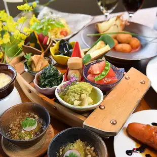 【12月起】岩津葱(日本三大名葱之一)配淡路牛肉新鲜意面【冬季美味套餐】3880日元★5880日元(含畅饮)
