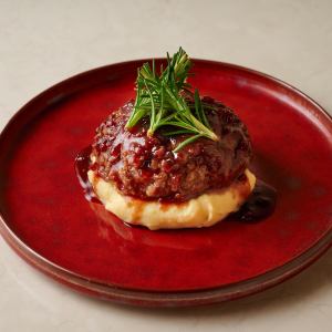 燃えるハンバーグ