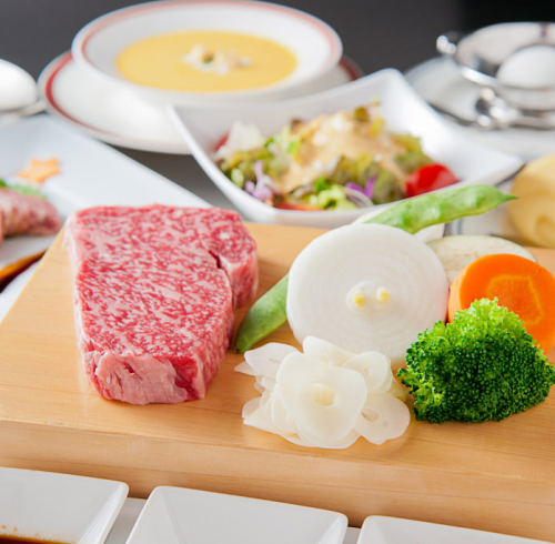 Kobe Beef Steak Course (140 g) │ Meals and Banquets