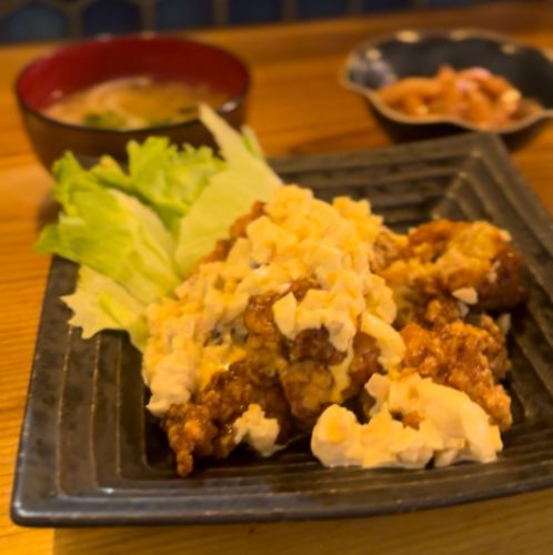 平日限定いぶりがっこのチキン南蛮定食　　宮崎県産鶏肉