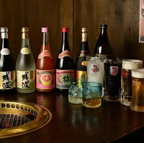 沖縄の夜を彩る「オリオンビール＆泡盛」が勢揃い