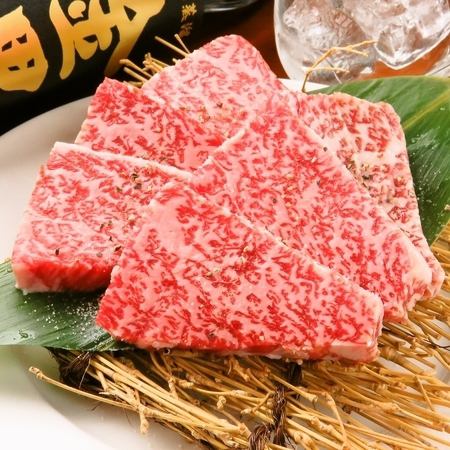 黒毛和牛特上カルビ(1人前)