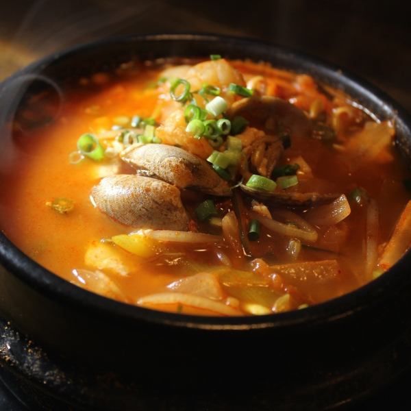 [Delicious and spicy, please try this Korean home-cooked dish] Soondubu Jjigae