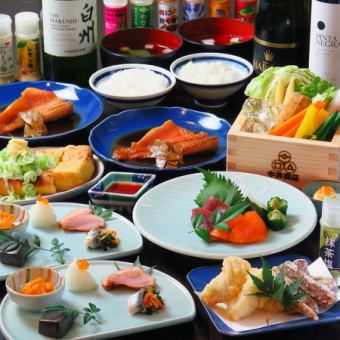 【Lunch】お昼の会席「華」+飲み放題付4400円(税込)