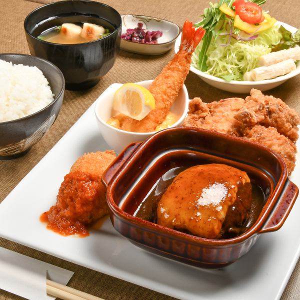 Enjoy the itadaki menu♪ The popular Western-style platter 1,750 yen (tax included)