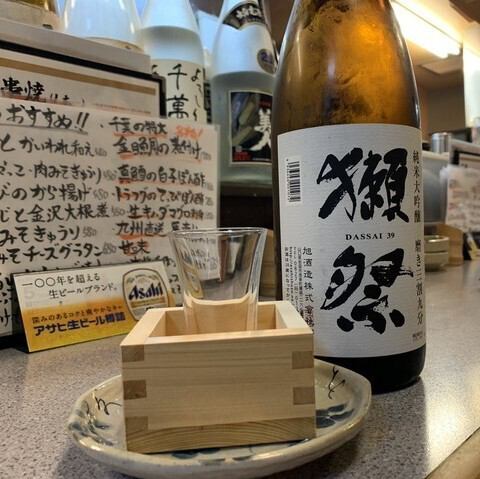 こだわりの銘酒が随時10種類以上の日本酒