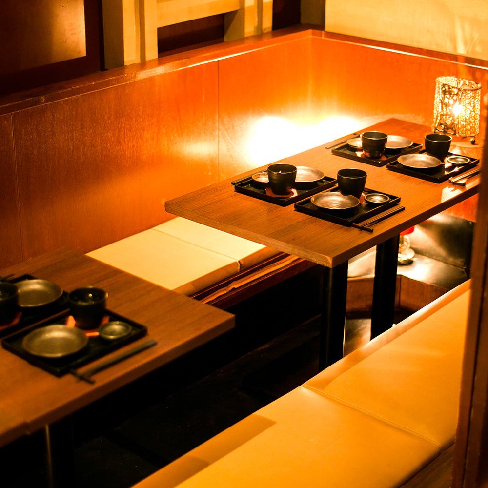 The private rooms with a Japanese feel are attractive.