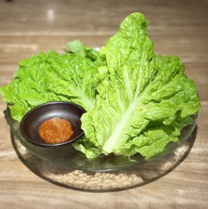 Lettuce/Salad to eat with meat