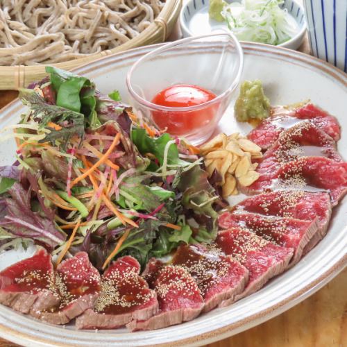 【十六代真っ赤卵と絡めて食べる♪】☆和牛モモユッケ☆