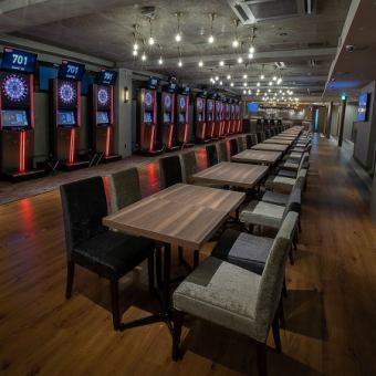 We have table seats so you can sit down and take a break when you get tired of playing. We are open until the next morning, so you can drink until the night with food and drinks. Please come and enjoy not only various banquets, but also as a second or third stop with your friends!