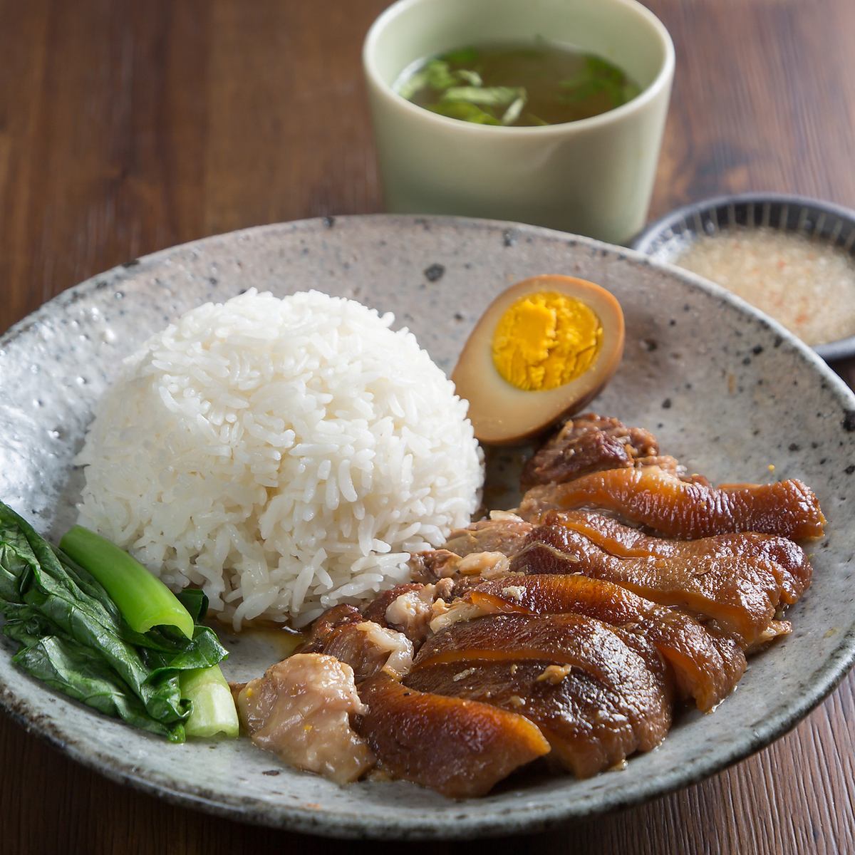 当店でしか味わえないこだわりの創作タイ料理をご堪能下さい☆