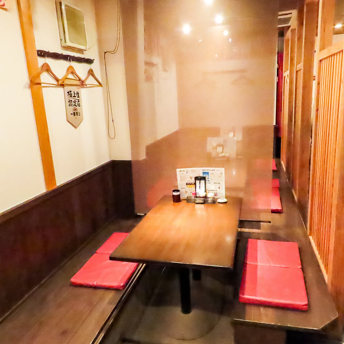 落ち着いた店内でゆっくり食事をお楽しみいただけます。