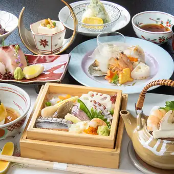 【9月2日-11月1日】◆秋季怀石料理套餐(含回餐寿司)◆ 8,500日元(含税)