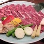 ＜特選コース＞メインは『特選桜肉 阿蘇溶岩焼』