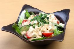 豆腐の胡麻ドレサラダ