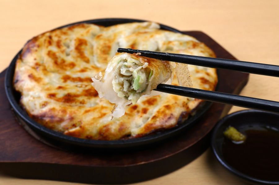 鉄鍋ひとくち餃子