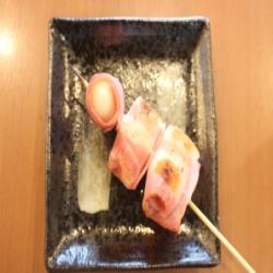 鵪鶉培根串