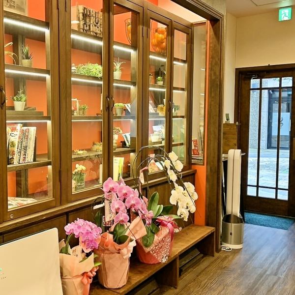 【元町駅から、徒歩8分の好立地!】清潔かつ落ち着いた雰囲気のお店は、三宮駅からも、元町駅からも徒歩圏内です。健康と美味しさの両方を追求したお料理をぜひご賞味ください!