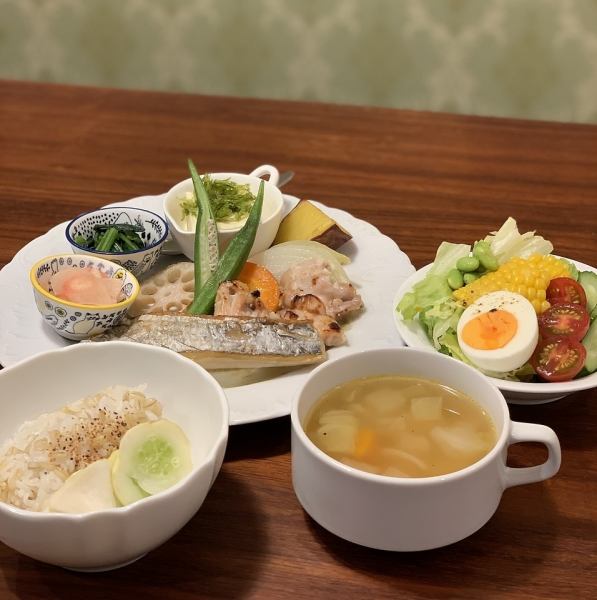 【ランチ会は栄養バランスのとれたお食事を】ゆっくりおまかせランチコーチ