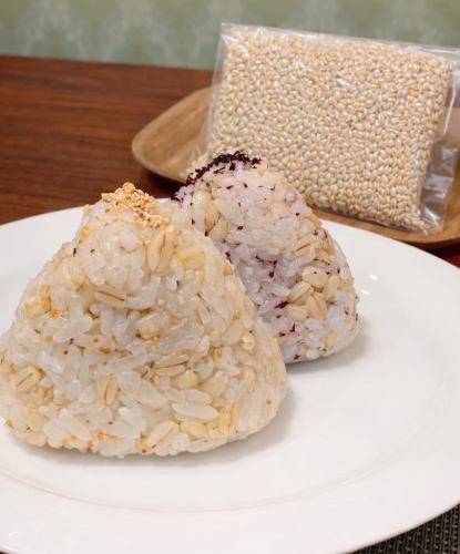 もち麦3割入りおにぎり(1個）