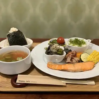 주먹밥 점심판 1650엔(부가세 포함)