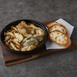 Oyster and Mushroom Ajillo