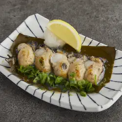 牡蠣の昆布焼き