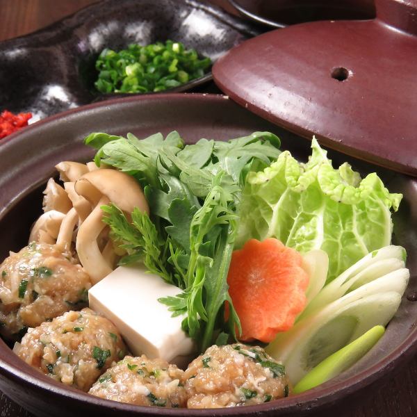 Igokochi original minced chicken small pot♪ 880 yen per person