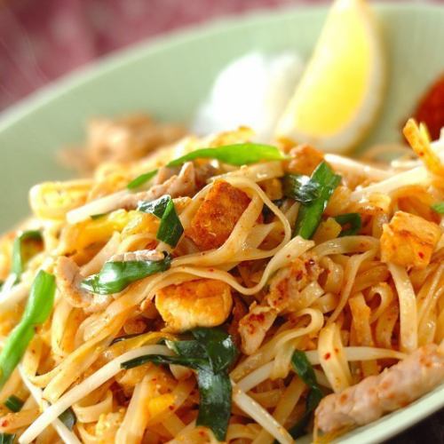 Pad thai