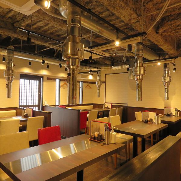[Ventilation equipment is also ◎] You can enjoy your meal cleanly and with peace of mind at any time with the strong ventilation equipment unique to a yakiniku restaurant and thorough disinfection.