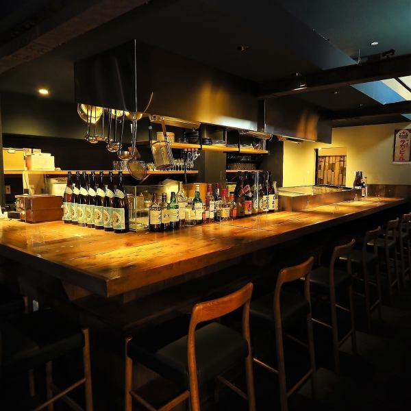 An adult hideaway izakaya with a store in the building behind BICQLO.The interior is clean and calm with just the right amount of light, so you can use it for any occasion, such as a date, a girls-only gathering, or a banquet with friends or colleagues! Premier seat!