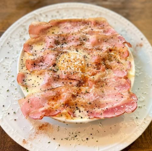 炙りワイルドベーコンカルボナーラ
