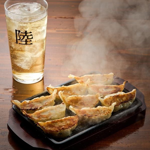 【お得なセット】陸丸セット（陸ハイボール+3種類の餃子）980円（税込）
