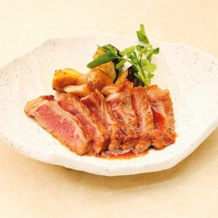 【嚴選食材的極限套餐】含標準無限暢飲在內的8道菜7,000日圓（含稅）