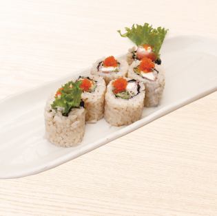 67.生ハムとクリームチーズのサラダロール