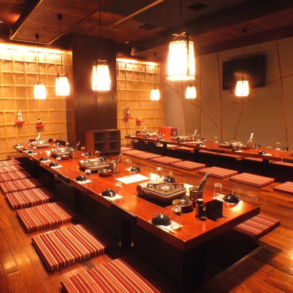 We have a variety of private rooms available to suit different banquet numbers.We are now accepting reservations!