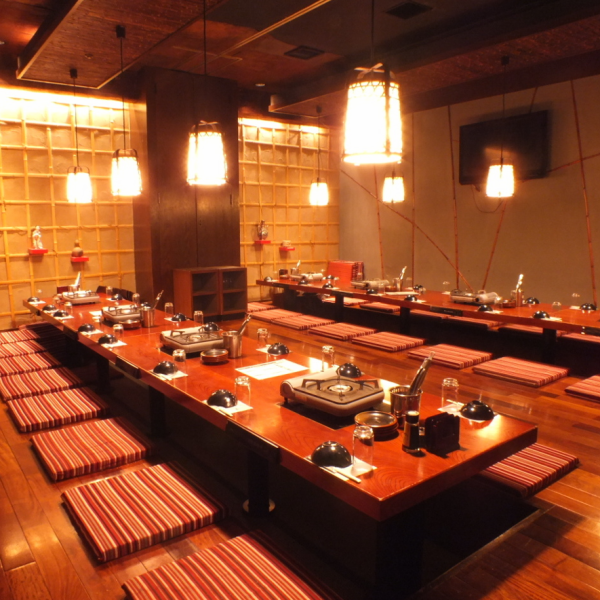 ◆Directly connected to Exit 10 of Ginza 1-Chome Station on the Yurakucho Subway Line◆We also have fully private rooms that can accommodate up to 96 people! We have a variety of private rooms available♪Please use them for various occasions, such as banquets, daytime drinking at lunch, just eating out, wedding receptions, wedding after-parties, business presentations, and welcome parties.We also offer a course with an all-you-can-drink option that includes our recommended craft beer.