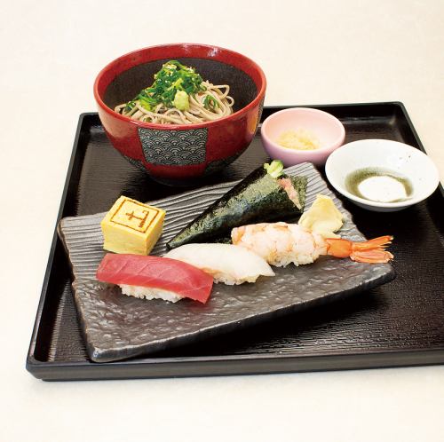 热/冷荞麦面（小）和寿司套餐