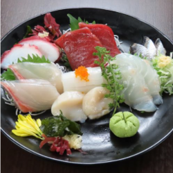 刺身の盛り合わせ(１人前)