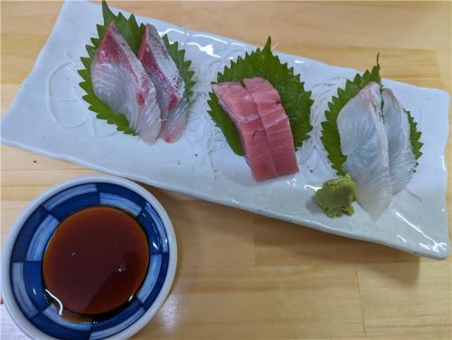 刺身の盛り合わせ(３点盛り)