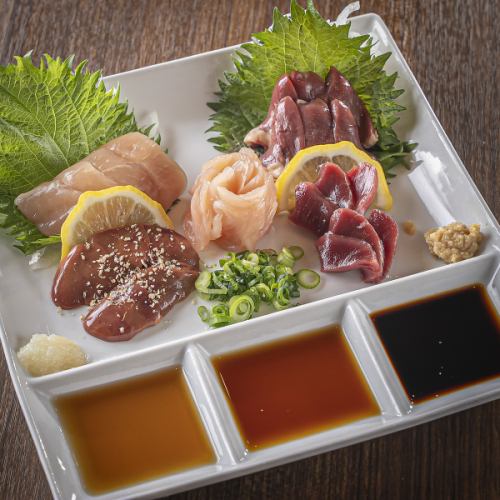 毎朝仕入れ!朝引き鶏の鮮度際立つお造りと熟練の焼き鳥