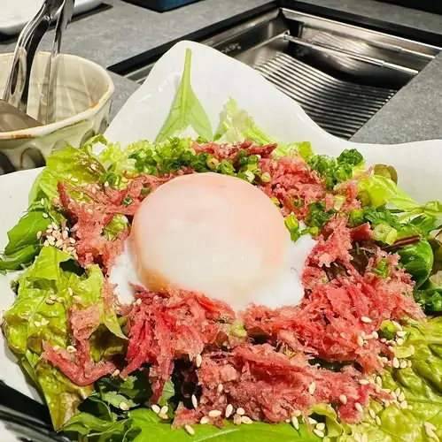 コンビーフサラダ
