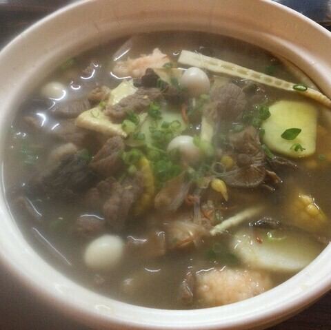 【辛くない】きのこの豊かな風味と出汁を楽しむ優しい中華鍋