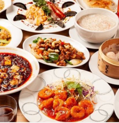 贅沢コース2時間飲み放題付海老チリ、よだれ鶏からホルモン鍋まで当店名物揃うコスパ抜群プラン