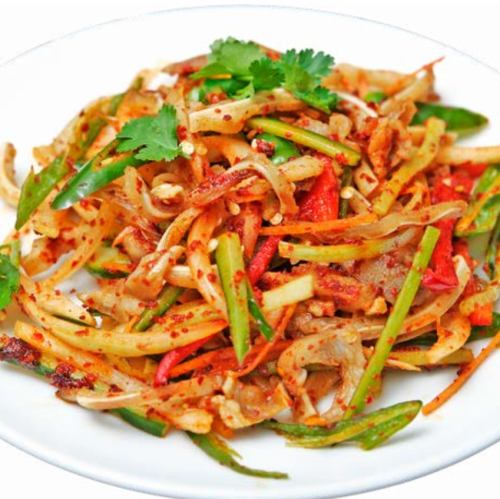 豚の耳とネギ和え