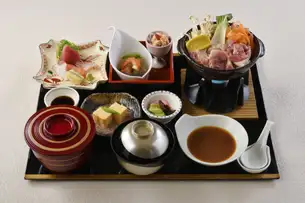 名古屋コーチン味噌鍋御膳