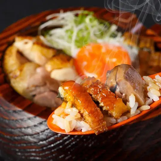 【お祝いに★大好評】三河一色鰻とAランク名古屋コーチンを味わう　炭火うな鶏まぶし御膳 (特上鰻一匹）