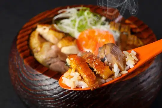【お祝いに★大好評】三河一色鰻とAランク名古屋コーチンを味わう　炭火うな鶏まぶし御膳 (特上鰻一匹）